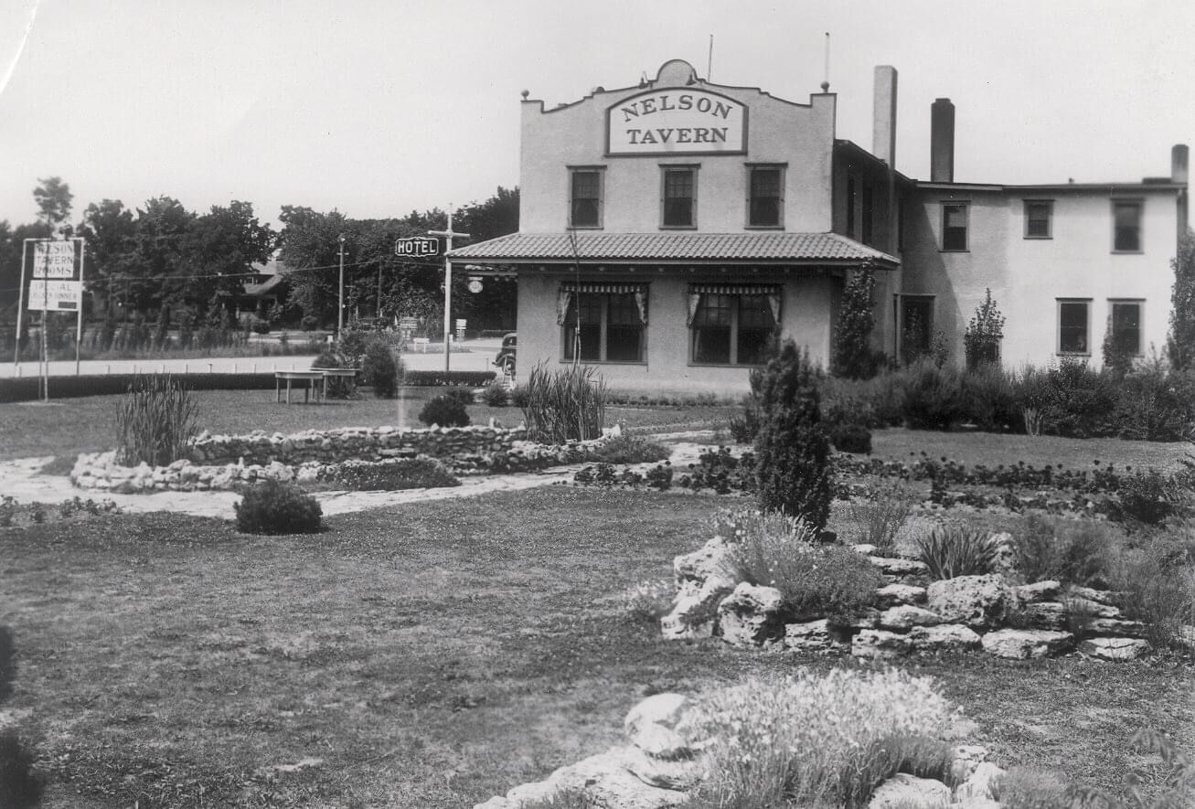 Nelson Tavern garden
